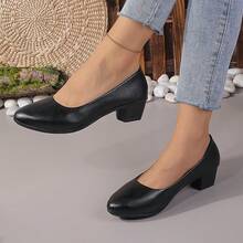 高跟浅口鞋，粗跟低鞋面圆头轻便软底工作鞋，不疲劳女式浅口鞋，方扣中跟空姐鞋，黑色舒适正装鞋，可搭配西装，优雅高跟鞋，适合所有季节，纯色 PU 皮革女鞋 - 黑色 - 查看 5