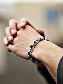 1pc Men's Retro Hip Hop Dragon Scale & Head Punk Bracelet - Star - View 5