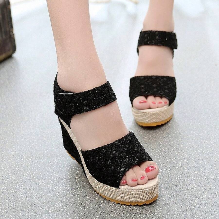 Women Flat Sandals