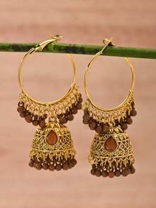 一对复古串珠流苏耳环，传统风格，适合女性日常佩戴、宴会、婚礼、派对等场合，也可作为珠宝礼物。