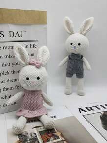 Poupée en peluche de couple de lapin et d'ours tricotés, matériau doux et confortable. Cadeau d'anniversaire créatif pour petite amie, petit ami, amis. Décoration de maison pour le lit, le canapé, le salon