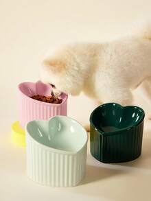 PETSIN 1pc Heart Shaped Ceramic Elevated Cat Bowl, Raised Tilted Cat Food Bowl Anti-Vomiting Drinking Dish Bowl For Neck Protection