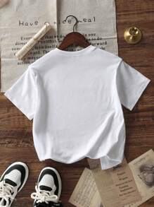 Camiseta blanca de cuello redondo y manga corta para niño preadolescente para uso casual en el verano