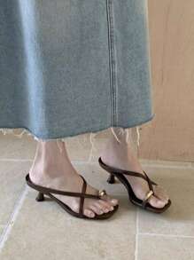 5厘米撞色极简坡跟人字拖，2025夏季露趾高跟鞋，猫跟鞋