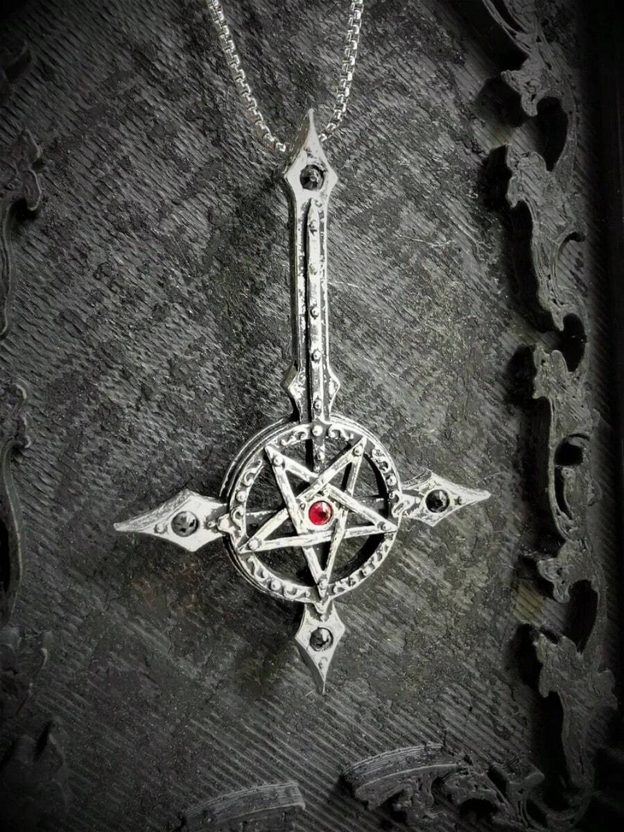 1 件优雅红水晶空心星十字吊坠项链，哥特金属银色项链适合派对、聚会、户外活动、表演服装 - 復古銀色 - 查看 1