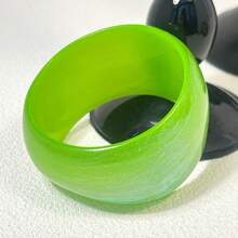 1pc Vintage Versatile Tie Dye Resin Bangle, Glitter Geometric Design, Gradient Fit For Banquet & Party, All Season Wear, Green