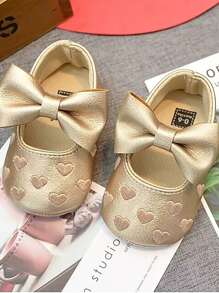 婴儿刺绣心形图案学步鞋，0-1岁