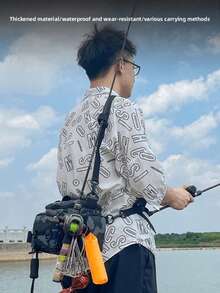 1 件多隔层防水渔具包，迷彩和几何图案 - 纯色可选，拉链开合，肩带。非常适合户外徒步、露营和存放渔具，户外钓鱼包