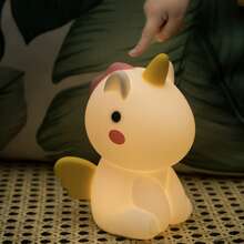 欧盟 CE 认证【热门之选】创意独角兽水龙头小夜灯，硅胶水龙头小夜灯，适用于卧室床边睡眠。这款 USB 充电柔光小夜灯是贴心的睡眠伴侣，配备传感器，支持三级亮度调节。