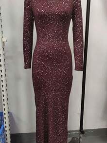 女式露背长袖修身简约长裙，休闲日常穿着