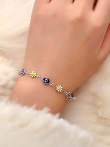 1 件手工雏菊与邪眼装饰手链（手工链条修剪长度，花朵和眼珠数量不固定）