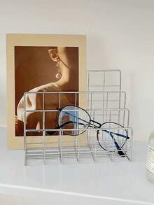 3-Tier Iron Magazine Rack, Fashionable Silver Newspaper/Book Organizer Rack With Storage Baskets, Suitable For Home & Office