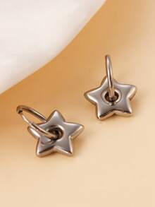 一对极简主义精致小众设计五角星形耳环 - 復古銀色 - 查看 1