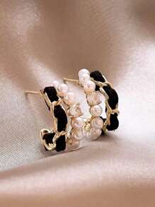 1pc Black Velvet Pearl Decor C-Type Hoop Earrings, Suitable For Women's Daily Wear