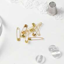 50 piezas de alfileres de acero inoxidable, alfileres de color dorado, alfileres para ropa, alfileres chapados en níquel, sujetadores duraderos, alfileres de costura, herramientas de costura DIY, broches pequeños, adecuados para hacer, coser, joyería, tela DIY, fijación de bordes de etiquetas de ropa, accesorios de herramientas de sujeción de metal, accesorios de ropa. - Dorado - Ver 3