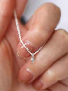 Funkelnde Kreuz-Diamanten-Halskette für Frauen
