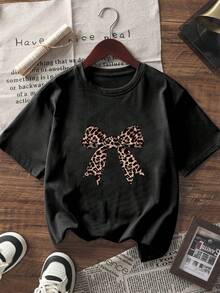 تي شيرت نسائي أسود كاجوال بطبعة نمر وفيونكة، نصف كم، ربيع/صيف - الأسود - مشاهدة 3