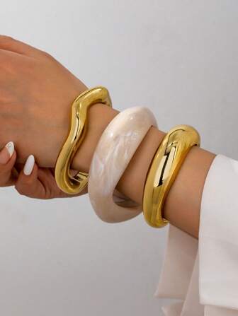3pcs Resin Cuff Bangles Set, Women Minimalist Chunky Cuff Bracelets, Basic Design Bracelets Set, Stacked Bracelets Jewelry For Daily Wear (Middle Bracelet Color Random)