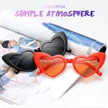 3PCS Women Vintage Heart Glasses, Fashion Cat Eye Heart Glasses For Bridal Shower, Bachelor Party, Wedding, Bride Team Favor, Fashion Accessory(A Little Scratch, Please Do Not Order)