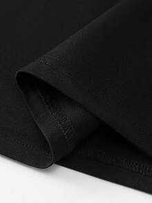 Camiseta de manga corta para damas con estampado de patrones, top de cuello redondo suelto y casual, se puede lavar aáquina para comodidad durante las cuatro estaciones. - Negro - Ver 2