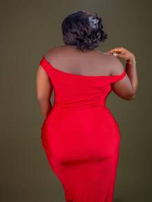 CurvyTilda 春夏女装派对婚礼酒红色无袖一字肩前扭褶装饰前开叉侧聚拢大码针织连衣裙