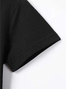 ¡Mi papá piensa que está a cargo... ¡Eso es tan lindo!'' - Camiseta de algodón divertida para niñas con texto colorido y alegre, cuello redondo cómodo y manga corta para el verano - Negro - Ver 5