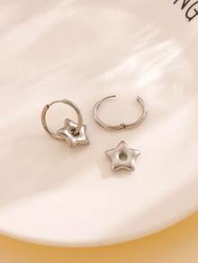 一对极简主义精致小众设计五角星形耳环 - 復古銀色 - 查看 3