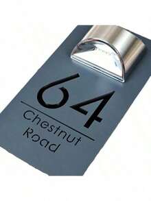 1 件定制太阳能门牌号 - 优雅的 3D 浮雕设计，自动夜间照明，门口个性化地址牌，生日、圣诞节、毕业典礼、万圣节、婚礼、派对、万圣节、感恩节、房间装饰的礼物，多功能、可调节、防霉、装饰性、精致、时尚、可爱、迷人，