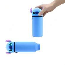 Disney 1 pièce Nouvelle étui à crayons en silicone Stitch, porte-crayon pliable mignon de bande dessinée, sac de rangement de papeterie pour étudiant, cadeau pour enfants, meilleure papeterie scolaire et cadeaux scolaires. (La photo est trop explosive et la couleur du produit est légèrement déviée, ne la prenez pas si cela vous dérange), pour les fournitures scolaires, la rentrée des classes