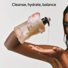 Gel de ducha rico en antioxidantes Sal y piedra, limpieza con sándalo y vetiver, nutre y suaviza la piel con niacinamida y ácido hialurónico, libre de parabenos, sulfatos y ftalatos, 15.2 onzas fluidas