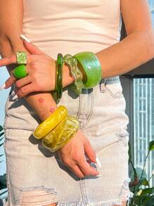 1pc Vintage Versatile Tie Dye Resin Bangle, Glitter Geometric Design, Gradient Fit For Banquet & Party, All Season Wear, Green
