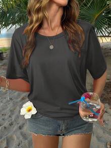 Howell Ladies' Large-Sized Retro Great White Shark T-Shirt - A Gift For Marine Animal Lovers, Marine/Wildlife Anatomy And Biology - A Cute Marine Protection T-Shirt