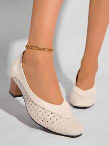 Women High-End White Leather 5.5cm Chunky Heel Hollow-Out Sexy Party Shoes, Suitable For Wedding, Daily Commute, Casual Hollow Slip-On High Heels, Solid Color Polka Dot Quilted, Casual Party Western Wedding Boho Basic Wedding Retro Fashion PU Leather Cut-Out Hole Beach Festival Wedding Party Office Home Gym Outdoor