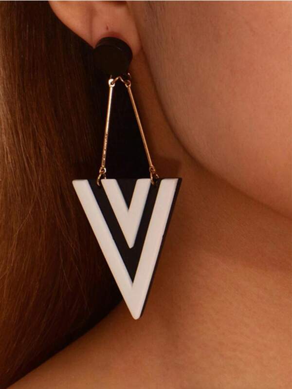 Women's Fashion Contrast Color Long Triangle Earrings, Suitable For Gift To Friends
