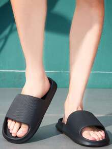 男士拖鞋夏季情侣连体拖鞋居家卫浴户外散步休闲娱乐穿搭