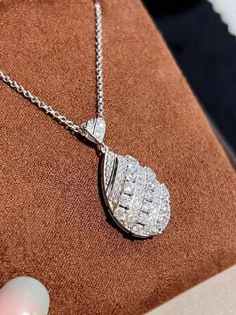 1 件奢华百搭魅力水钻流星雨项链，精致简约颈链适合女性、日常、节日、派对、婚礼礼物