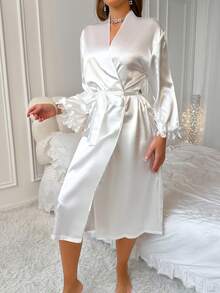 1pc Elegant Ladies Romantic Lace Trim V-Neck Robe, Soft Comfortable Loose Fit Ladies Long Bathrobe, Bridal Party Robe, Suitable For Everyday Home Wear, All Seasons, Fall, Winter - White - View 3