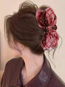 1pc Women's Cashew Bow Hair Clip, Bohemian Style, Suitable For Vacation And Various Holiday Photography, Simple, Elegant And Atmospheric, Suitable For Wearing When Playing At The Beach, Black And White Color Matching, Can Firmly Grasp Hair, An Exquisite Hair Accessory Headwear. Hair Claws Claw Clips Hair Clips Hair Jaw Clip Hair Clamps Hair Clutch Hair Catcher Clip