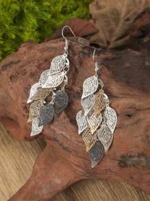 1 par de pendientes de mujer con colgante vintage con hojas huecas y flecos de color aleatorio