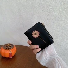 1pc Women Short Sunflower Embroidered Bifold Wallet, Retro Fashionable Sunflower Zipper Coin Purse, Suitable For Girls, Ladies, Career Starters And Office Workers, Great For Work, Business Trip, Commute, Outing And Travel