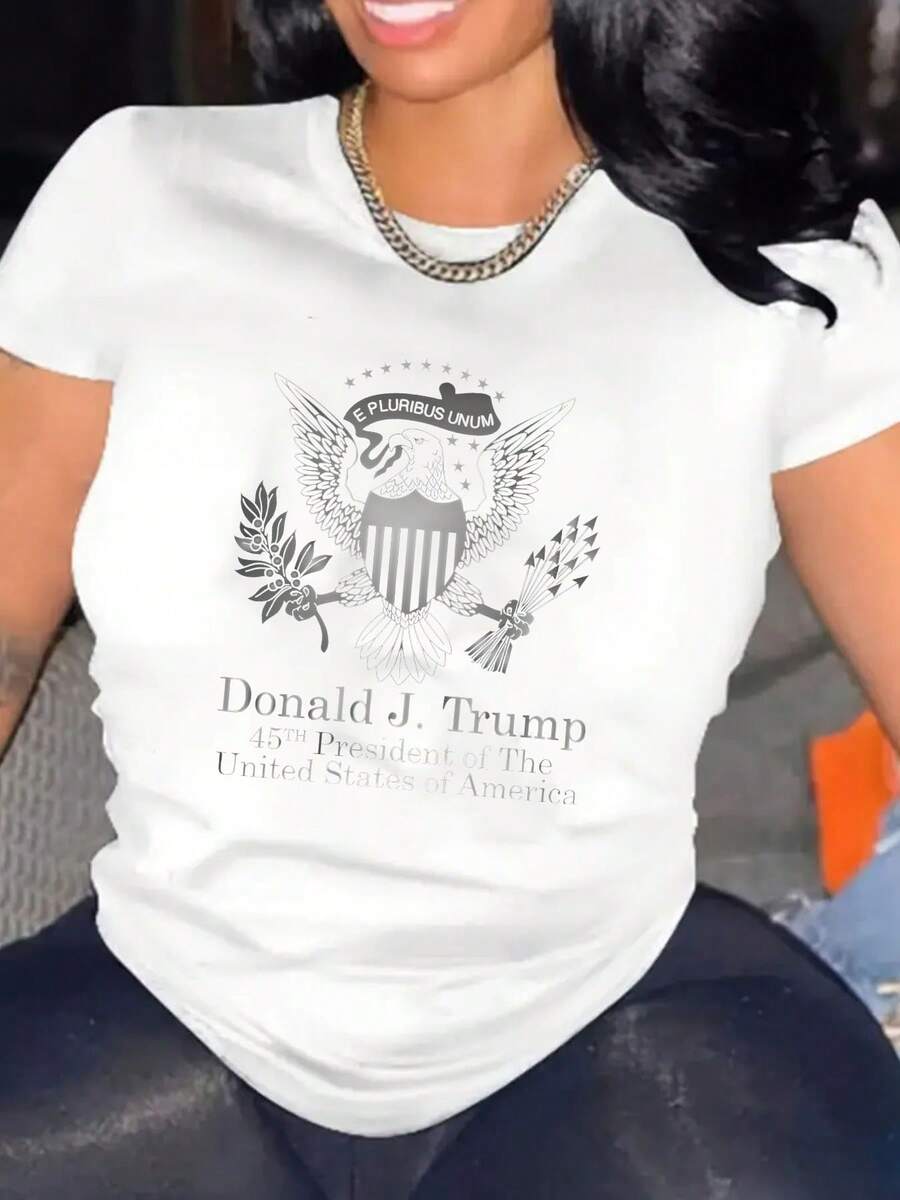 Oversized Women's Patriotic T-Shirt With 4th Of July Print & Donald J. Trump Text | Perfect For Independence Day Celebrations | Fast Delivery - 白色 - 查看 1