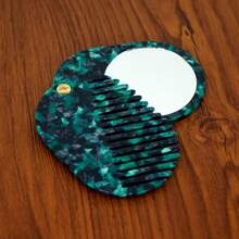 1支便携式醋酸纤维梳带镜子 - 可折叠旅行化妆镜和梳子二合一，优雅的粉彩色设计，防静电塑料梳齿，女士适用，小巧便携，方便外出造型，时尚美发工具，万圣节礼物，圣诞节礼物，梳子，发刷，发梳，边缘梳，梳发，梳子，梳子，梳子，梳子，梳子，梳子，梳子，梳子，梳子套装，梳子，木梳，梳子，梳子，后梳，发刷，边缘梳，梳发，梳子，梳子套装，梳子，梳子，迷你梳，梳子，美发产品，美发工具，美发用品，护发，卷发梳，理发师，理发配件，美发设备，旅行必备，旅行必备，发型，美发，发刷，后梳，造型梳，卷发梳，边缘梳，梳子，梳子头发、发梳套装、梳子、卷发梳、解结梳、女士发梳、头发、旅行、美发产品、美发工具、美发用品、理发师、理发师配件、理发店、美发设备 - 彩色 - 查看 13