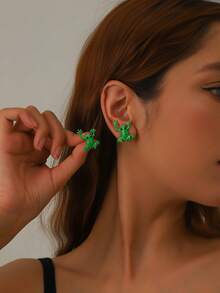 1 Pair Unique Creative Fashion Gradient Color Frog Earrings, Suitable For Party, Music Festival, Vacation, Halloween, Christmas And Other Festivals, Perfect Holiday Gift - Green - View 2
