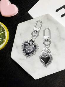 Mặt dây chuyền hợp kim phong cách Gothic cổ điển, móc khóa thời trang, được trang trí bằng thánh giá, hình trái tim và mắt quỷ - Có thể dùng làm phụ kiện trang trí cho ví, ba lô, hộp đựng tai nghe, v.v., hoặc làm móc khóa hình vòng cho hành lý và xe hơi - Một món trang sức duy nhất toát lên bầu không khí lãng mạn huyền bí, là món quà lý tưởng cho các lễ hội của phụ nữ, đồ trang trí mặt dây chuyền, móc khóa thời trang, văn phòng phẩm độc đáo, phụ kiện ba lô và là món quà sinh nhật hoàn hảo. - Nhiều màu - Xem 9