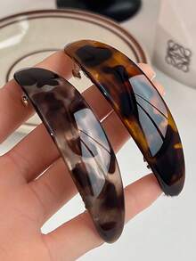 2个优雅弧形豹纹发夹，多功能弹簧夹，打造时尚马尾辫，高端礼物，适合情人节、新年、节日、母亲节、骄傲月、返校季、复活节等场合，也可用于发夹、发卡、发夹、发卡、学习用品、动物纹、发卡、发饰、头部饰品、发夹等，适合夏季、假期和旅行。 - 2pcs豹紋彈簧夾灰色/琥珀色 - 查看 9