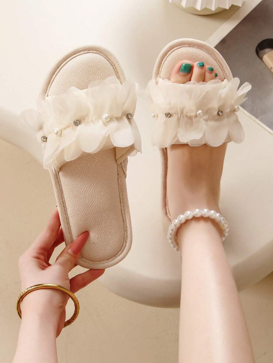 秋冬蕾丝面料时尚仿珍珠女士室内拖鞋，春秋新款女士家居拖鞋，毛绒拖鞋 - 米色 - 查看 1