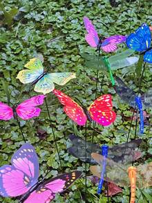 10pcs Realistic Butterfly & Dragonfly Garden Decor - Outdoor Artificial Insect Stakes For Flower Pots, Lawn, Yard - Rust-Proof PVC Plastic Ornaments - Multicolor - View 3