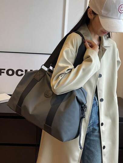 1pc Large Capacity Short Trip Travel Duffel Bag, Lightweight Luggage Gym Bag, Handbag/Shoulder Bag Running Accessories Sports Bag For Women Sport Bag For Sports For Fitness For Exercise Travel Bag For Vacation For Men Travel Essential Yoga Bag