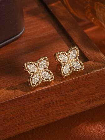 2pcs Elegant Copper Inlaid Zirconia Four-Leaf Clover Stud Earrings For Women, Suitable For Daily Wear