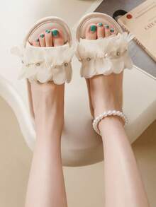 秋冬蕾丝面料时尚仿珍珠女士室内拖鞋，春秋新款女士家居拖鞋，毛绒拖鞋 - 米色 - 查看 6